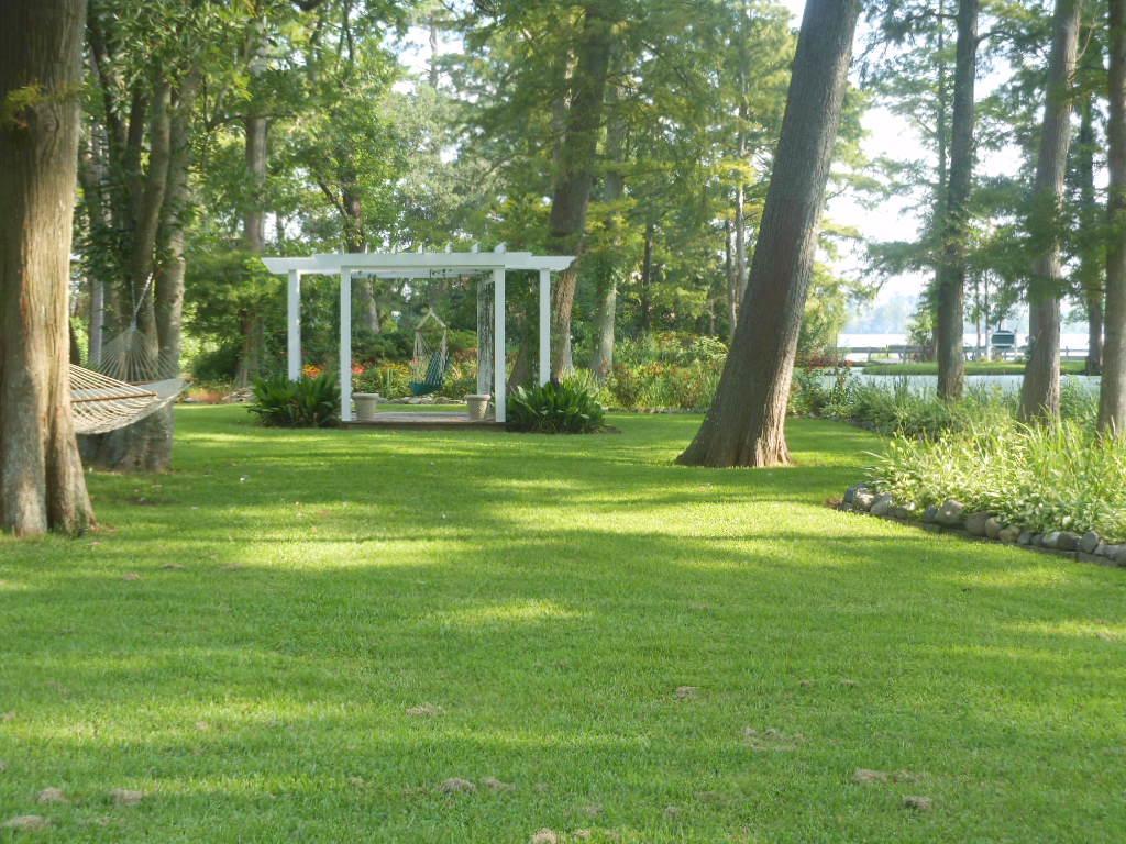 אליזבת סיטי The Pond House Inn מראה חיצוני תמונה