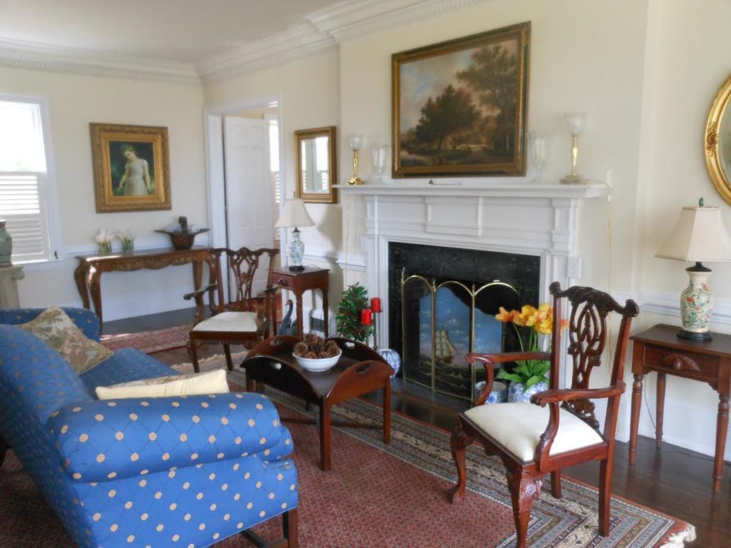 אליזבת סיטי The Pond House Inn מראה חיצוני תמונה