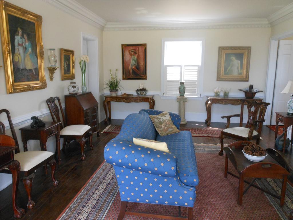 אליזבת סיטי The Pond House Inn מראה חיצוני תמונה